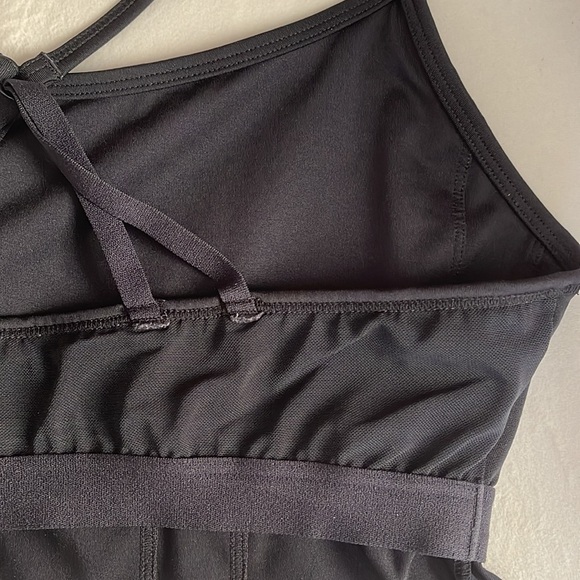 Balance Collection sports bra top, women’s medium - Picture 6 of 10